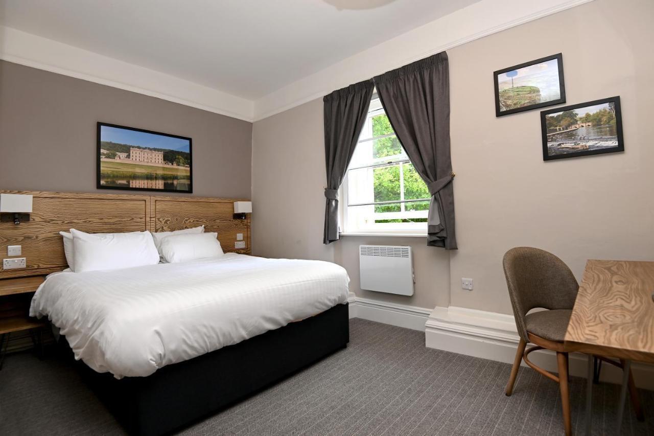 Wheatsheaf, Baslow By Marston'S Inns Bagian luar foto