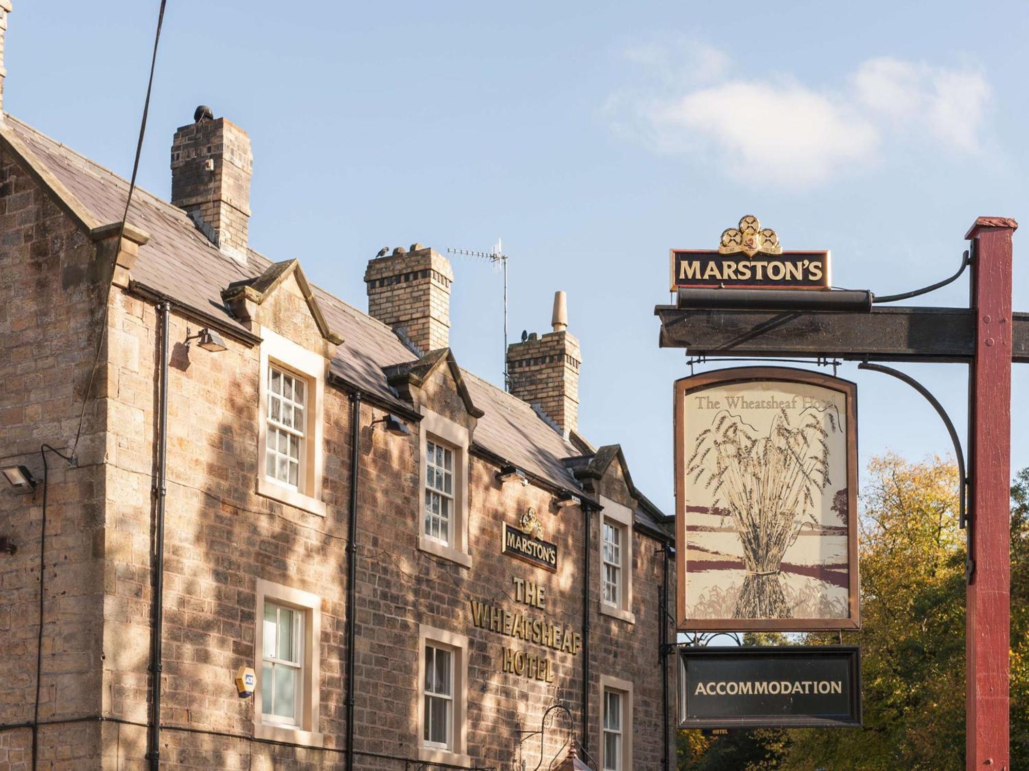 Wheatsheaf, Baslow By Marston'S Inns Bagian luar foto